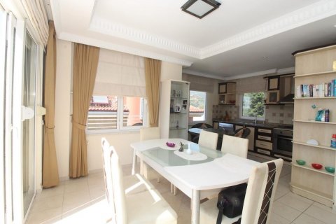 Продажа виллы  в Аланье, Анталье, Турция 5 комн., 210м2, №209855 – фото 5