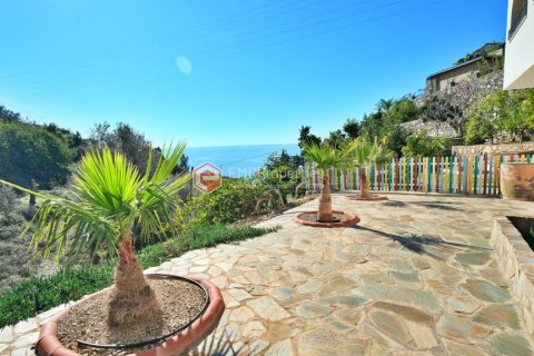 Продажа виллы  в Аланье, Анталье, Турция 3+1, 220м2, №191979 – фото 6