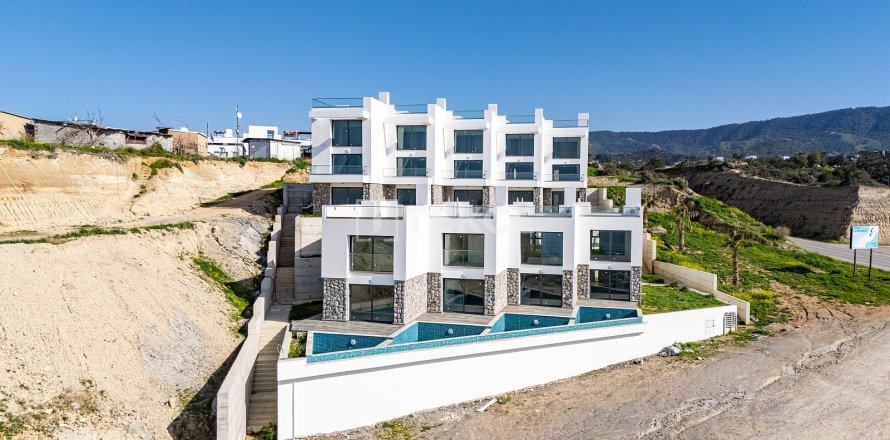 2+1 Takvåning  i Girne,  Nr. 149946