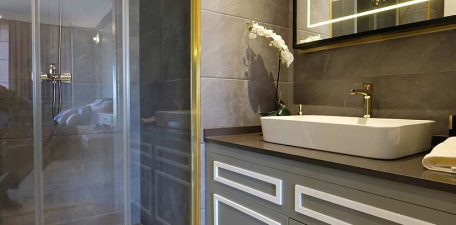 3+1 Leilighet  i Istanbul, Tyrkia Nr. 147802