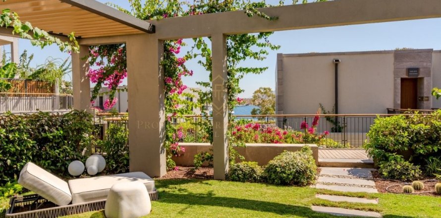 ویلا در  Bodrum ، ترکیه 3 خوابه ، 203 متر مربع.  شماره 131257