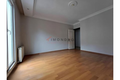 Продажа квартиры в Бююкчекмедже, Стамбуле, Турция 6+1, 250м2, №193028 – фото 5