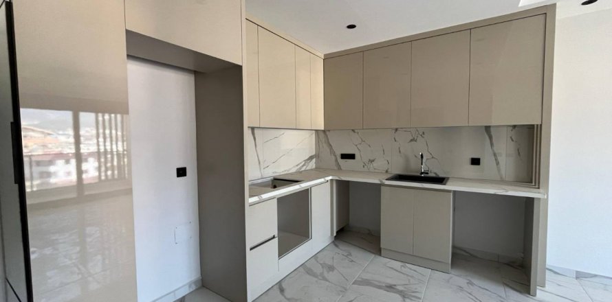 1+1 Apartment in Alanya, Antalya, Turkey No. 189386