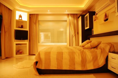 آپارتمان در  Mahmutlar ، ترکیه 230 متر مربع.  شماره 209599 - 21