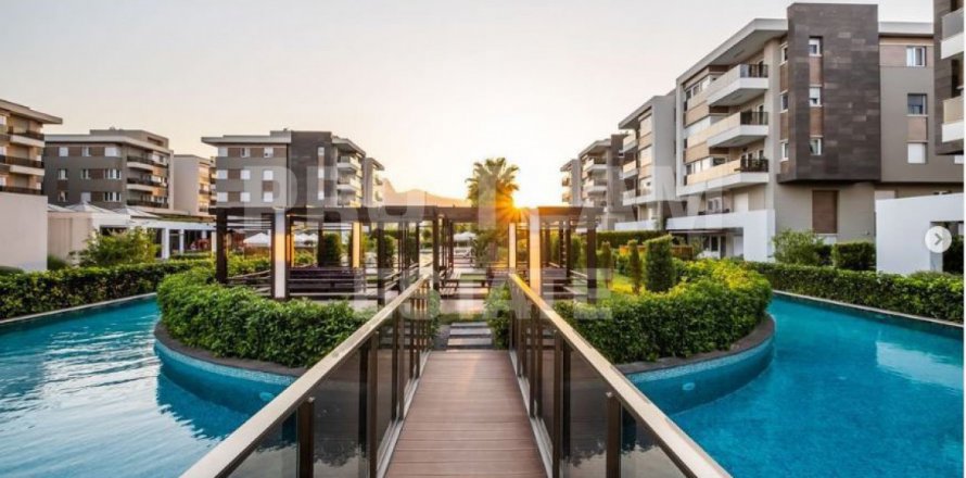 آپارتمان در Konyaalti،  Antalya ، ترکیه 200 متر مربع.  شماره 191912