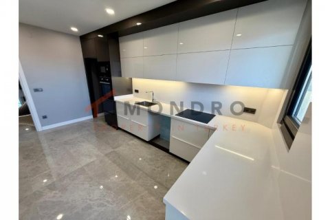 Apartment for sale  in Besiktas, Istanbul, Turkey, 2 bedrooms, 135m2, No. 192904 – photo 6