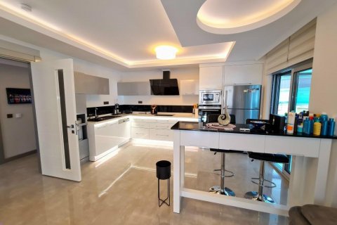 پنت هاس در  Oba ، ترکیه 240 متر مربع.  شماره 207597 - 3