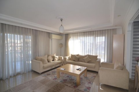 Продажа пентхауса  в Оба, Анталье, Турция 5 комн., 205м2, №208490 – фото 1