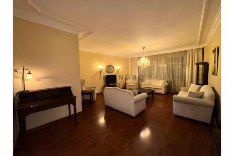 Продажа квартиры  в Шишли, Стамбуле, Турция 4+1, 150м2, №206558 – фото 3