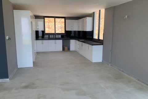 Продажа виллы  в Тепе, Аланье, Анталье, Турция 6 комн., 330м2, №208302 – фото 11