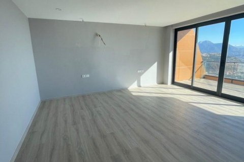 Продажа виллы  в Тепе, Аланье, Анталье, Турция 6 комн., 330м2, №208302 – фото 18