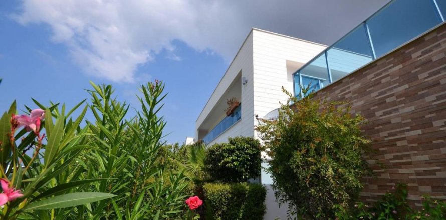 Villa  i Kargicak, Alanya, Antalya, Tyrkia Nr. 190329