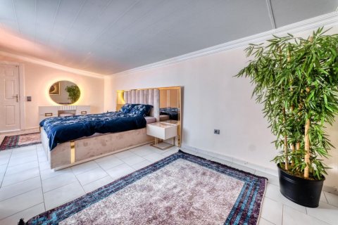 Villa for sale  in Turkler, Alanya, Antalya, Turkey, 220m2, No. 210366 – photo 12