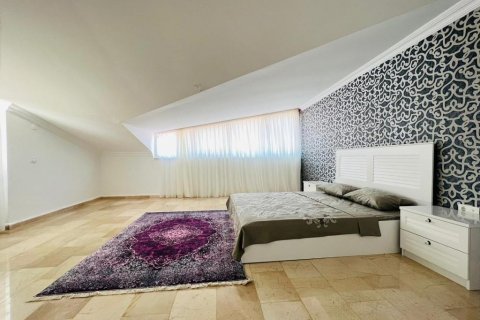 پنت هاس در  Oba ، ترکیه 200 متر مربع.  شماره 207994 - 16