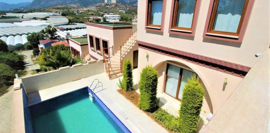 Вилла  3-х ком. в Аланье, Анталья, Турция №209066