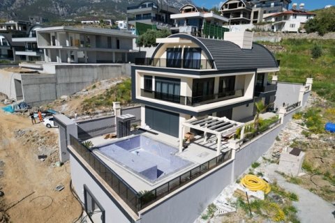 Villa  4+1  Antalya, Türkiye №184752 - 1