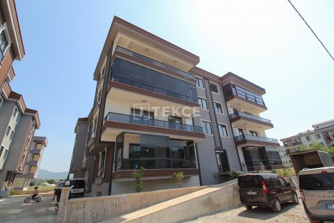 4+1 Lägenhet  i Ciftlikkoy, Yalova, Turkiet Nr. 151024 - 4