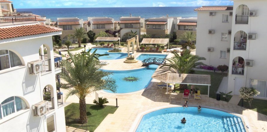 Apartment  in Bogazi, Famagusta, Northern Cyprus No. 210538