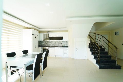 آپارتمان در  Kestel ، ترکیه 165 متر مربع.  شماره 209469 - 4