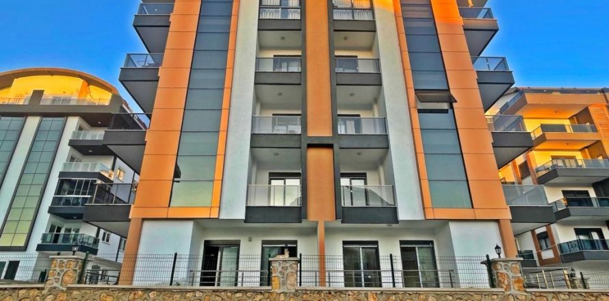 Квартира  3-х ком. в Оба, Анталья, Турция №210403