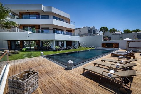 5+1 Villa  in Bodrum, Mugla, Türkei Nr. 210515 - 16