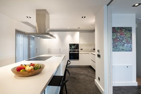 5+1 Villa  in Bodrum, Mugla, Türkei Nr. 210515 - 24