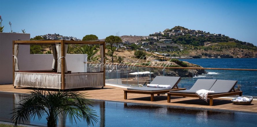 5+1 Villa  in Bodrum, Mugla, Türkei Nr. 210515