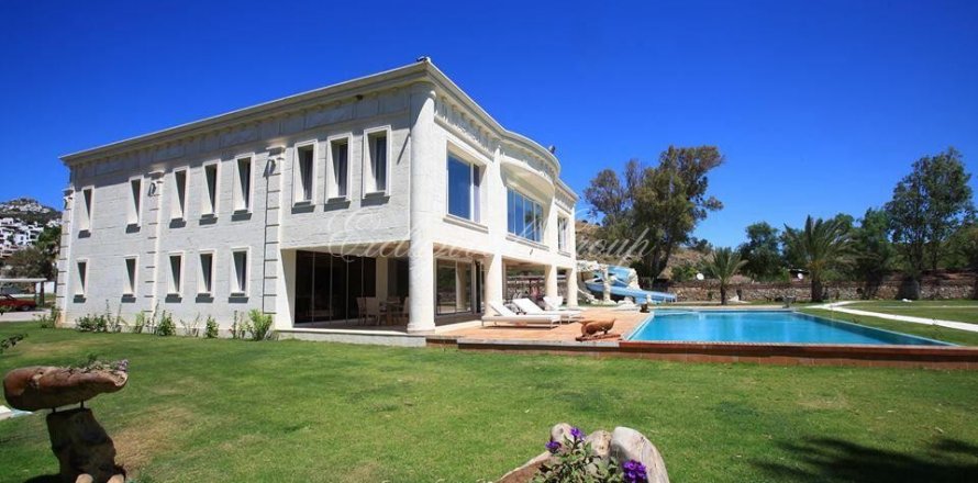 6+1 Villa  in Bodrum, Mugla, Turkey No. 210514