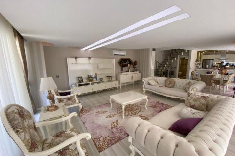 Продажа квартиры  в Аланье, Анталье, Турция 4 комн., 200м2, №208935 – фото 3