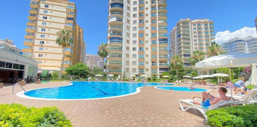 Apartment  in Mahmutlar, Antalya, Turkey No. 208151