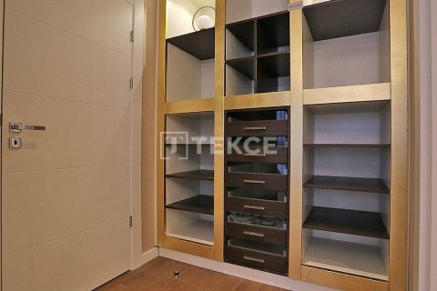 Продажа квартиры  в Стамбуле, Турция 3+1, 186м2, №190071 – фото 29