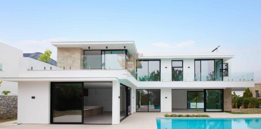 4+1 Villa  i Girne,  Nr. 192789