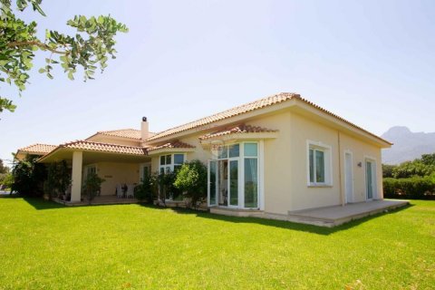 Продажа виллы  в Гирне, Северный Кипр 3+1, 400м2, №192790 – фото 21
