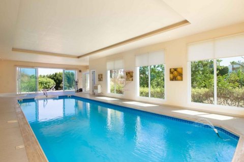 Продажа виллы  в Гирне, Северный Кипр 3+1, 400м2, №192790 – фото 3