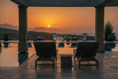 Продажа виллы  в Гирне, Северный Кипр 4+1, 492м2, №192788 – фото 19