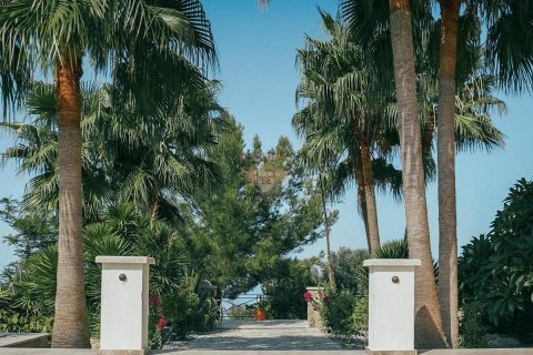 Продажа виллы  в Гирне, Северный Кипр 4+1, 492м2, №192788 – фото 21