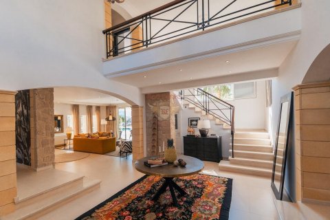 Продажа виллы  в Гирне, Северный Кипр 4+1, 492м2, №192788 – фото 3