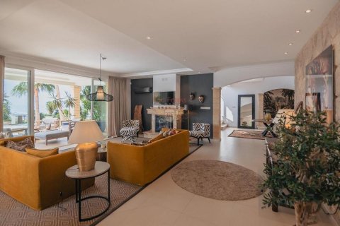 Продажа виллы  в Гирне, Северный Кипр 4+1, 492м2, №192788 – фото 9