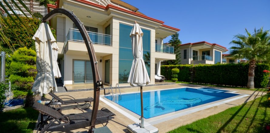 4+1 Villa  i Alanya, Antalya, Turkiet Nr. 190449