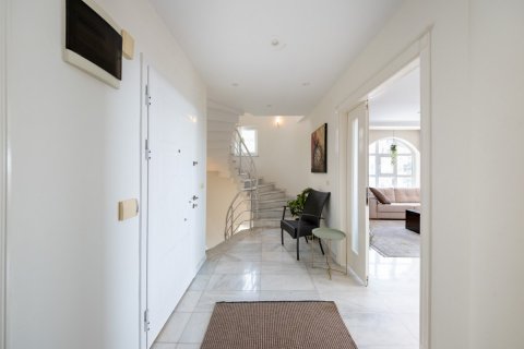 Продажа виллы  в Аланье, Анталье, Турция 5 комн., 350м2, №207021 – фото 13