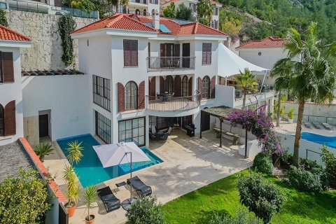 Villa for sale in Alanya, Antalya, Turkey, 390m2, No. 207025 – photo 1
