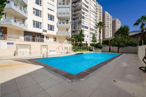 Продажа квартиры  в Анталье, Турция 3+1, 180м2, №210263 – фото 2