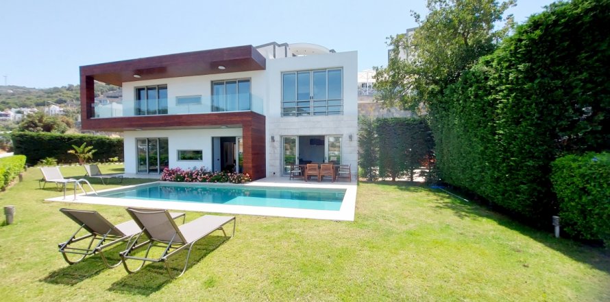 ویلا در Yalikavak ، ترکیه 4 خوابه ، 200 متر مربع. شماره 206818