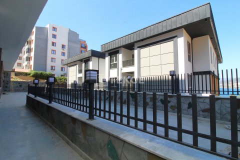 3+1 Lägenhet  i Gemlik, Bursa, Turkiet Nr. 206828 - 6