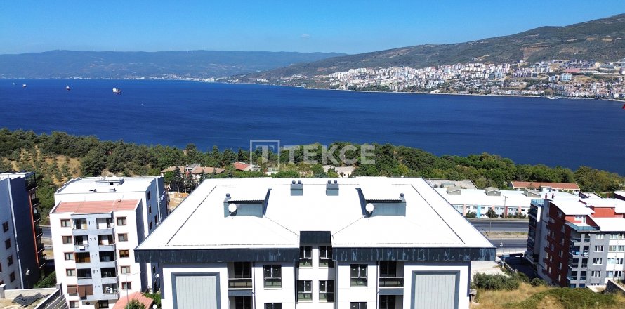 3+1 Lägenhet  i Gemlik, Bursa, Turkiet Nr. 206828