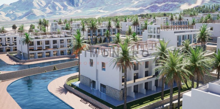 3+1 Apartment  in Tatlisu, Famagusta, Northern Cyprus No. 189413