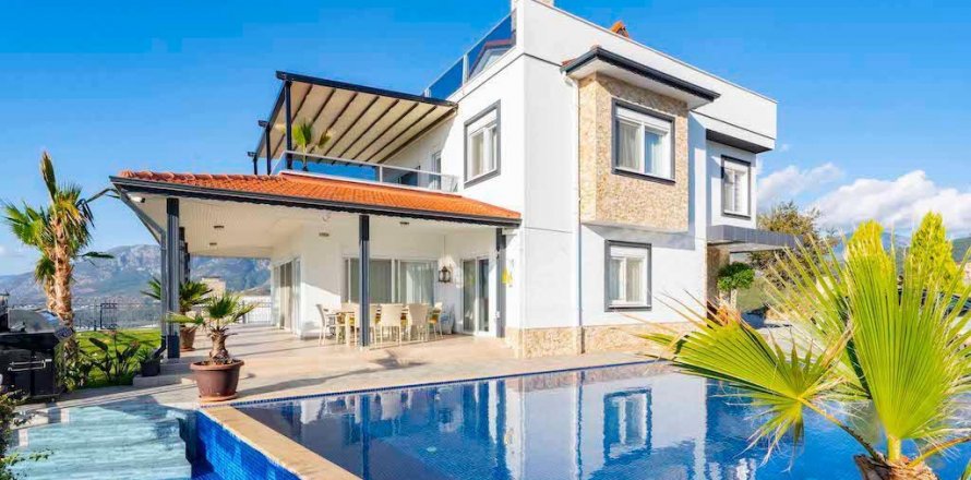 Вилла  4-х ком. в Аланье, Анталья, Турция №208482