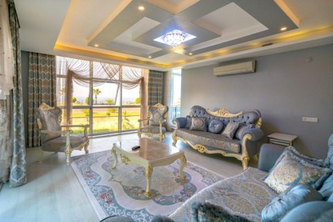 Leilighet  i Mahmutlar, Antalya, Tyrkia Nr. 208483 - 1
