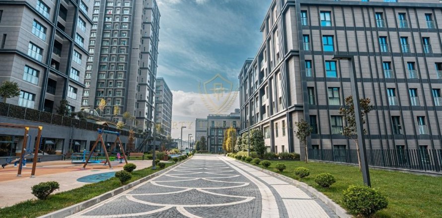 2+1 Leilighet  i Sariyer, Istanbul, Tyrkia Nr. 147896