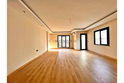 Apartment for sale in Beylikduezue, Istanbul, Turkey, 5 bedrooms, 267m2, No. 192841 – photo 2
